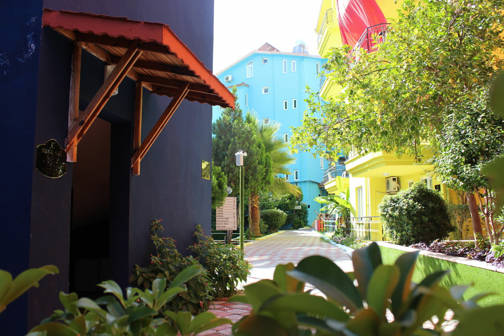 Rainbow Castle Hotel Side Exteriér fotografie
