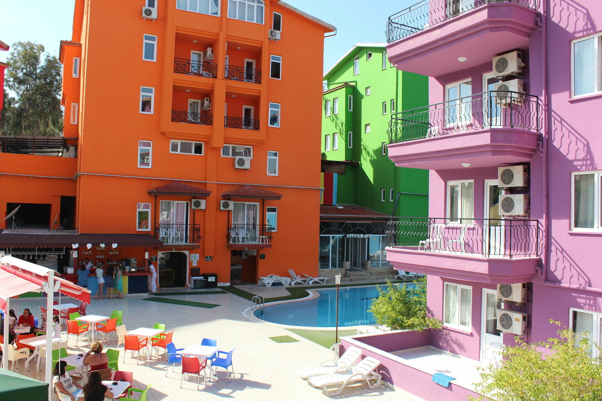 Rainbow Castle Hotel Side Exteriér fotografie