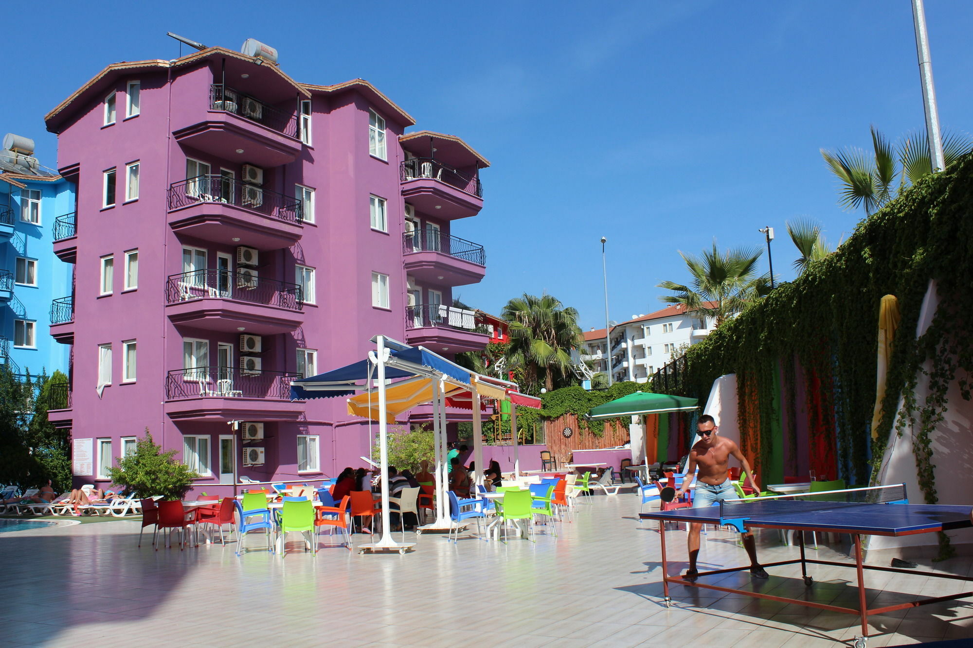 Rainbow Castle Hotel Side Exteriér fotografie